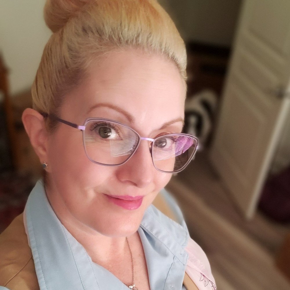 Meet your Posher, Jenny